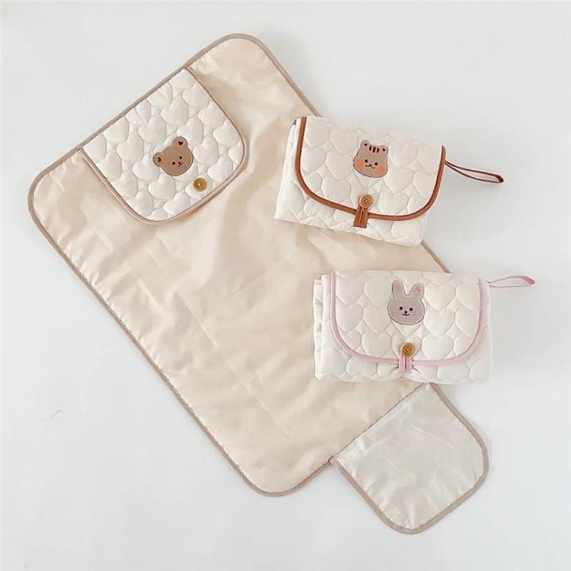 Tapis à langer pliable et portable pour bébé, matelas absorbant pour nouveau-né, couverture de lit s
