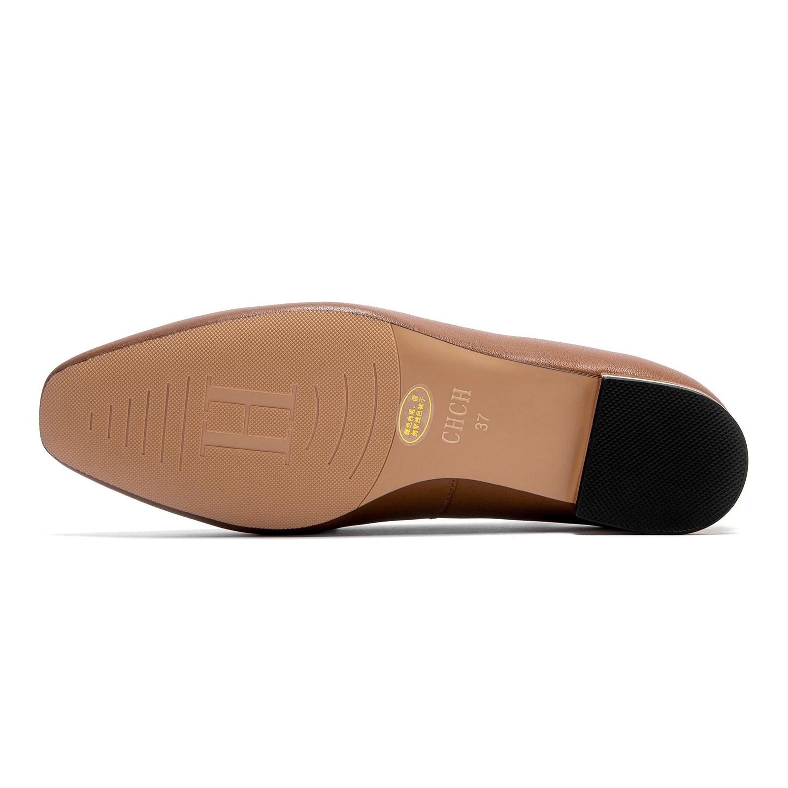 Mocassins en cuir pour femmes avec détail de verrouillage doré, bout carré, talon bas, chaussures de
