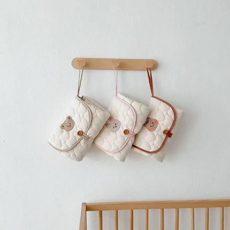 Tapis à langer pliable et portable pour bébé, matelas absorbant pour nouveau-né, couverture de lit s