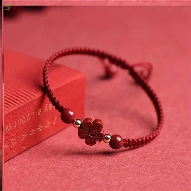 Bracelet tressé en cordon rouge porte-bonheur – Breloque de paix et de bonheur en trèfle à quatre fe