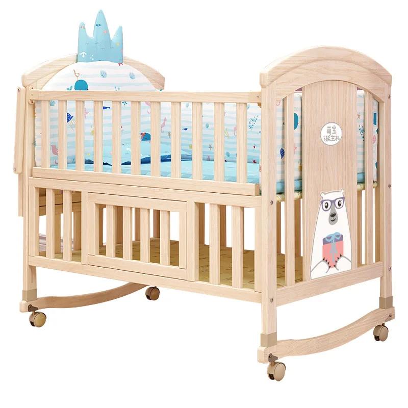 Lit bébé confortable, bois massif