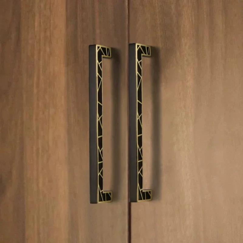 Poignée de porte de placard
