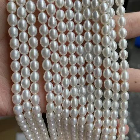 Perles d'eau douce naturelles, perles de riz AAA 5-6mm, perles d'espacement blanches en vrac pour la
