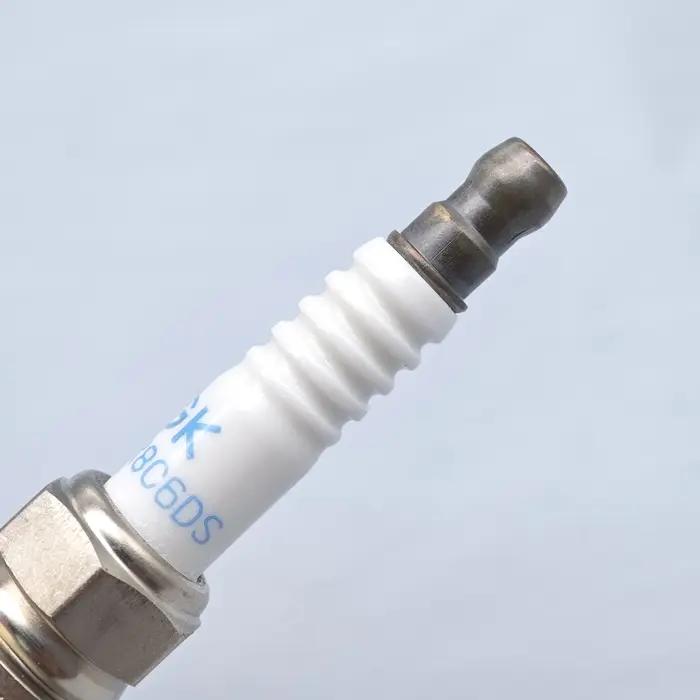 Bougie d'allumage d'origine NGK Iridium, SILKAR8C6DS 96372, adaptée pour MASERATI GHIBLI III 3.0, LE