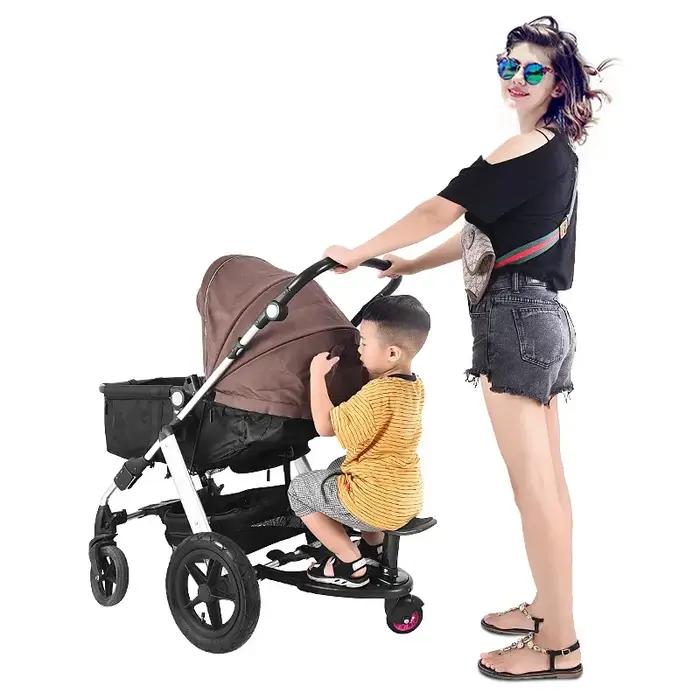 Poussette pour bébé avec adaptateur de pédale de poussette, fixation de poussette, siège amovible et plate-forme sur pied pour promenades quotidiennes et voyages en famille