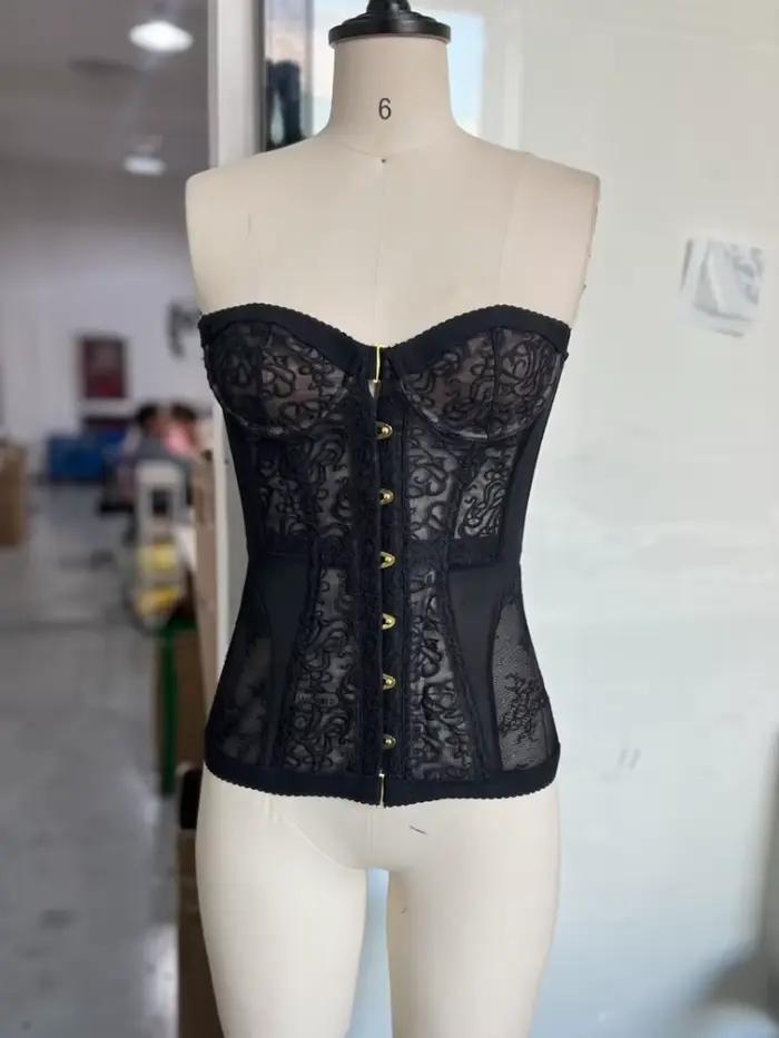 Hottie Top dentelle creux Sexy sans manches sans bretelles serré Corset femmes été mode tendance rue