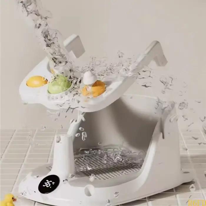Siège de bain pour bébé avec affichage de la température, support de dossier intégré et ventouses inférieures pour baignoires standard moments de baignade sécurisés et confortables pour bébés occasions spéciales et cadeaux de naissance