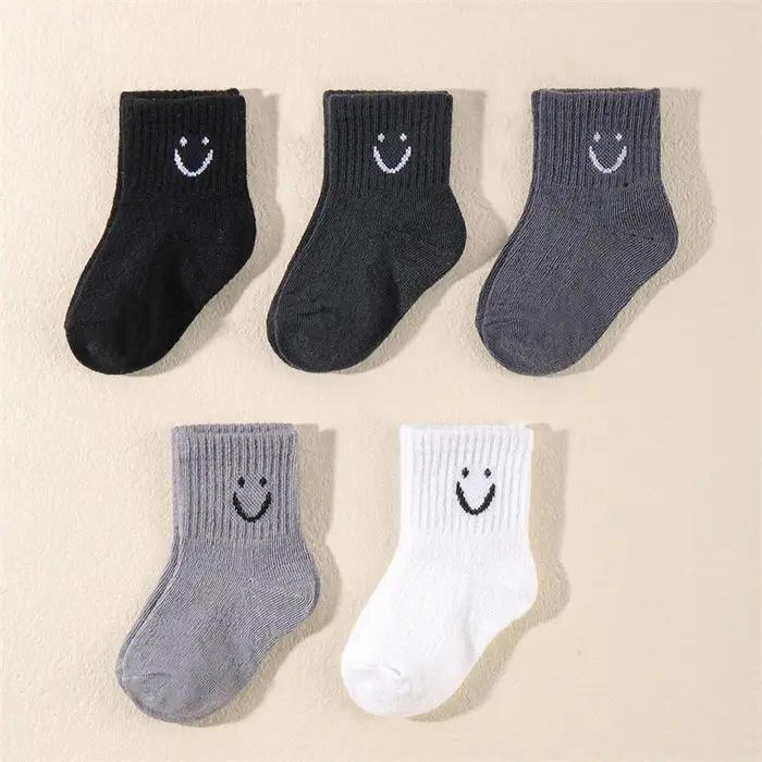 10 paires de chaussettes mi-mollet pour enfants, jolies chaussettes de couleur unie à motif de visag