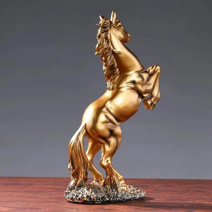 Statue de cheval de la victoire en résine, figurine animale décorative pour le salon, l'armoire et l