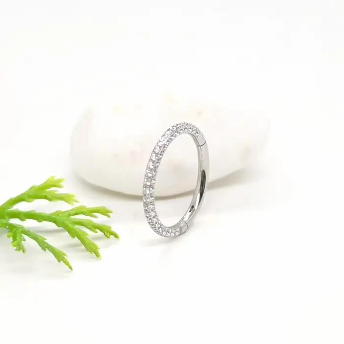 Piercing en titane, boucles d'oreilles, anneaux de nez, en Zircon, Septum, Tragus, Cartilage, Helix,
