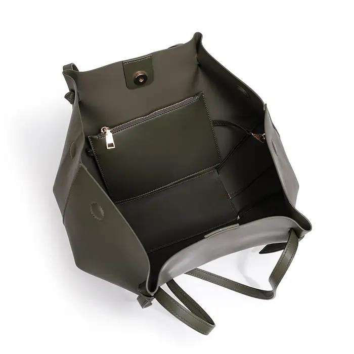 Sac fourre-tout pour femme de grande capacité, sac à main à bandoulière plissé doux avec un petit sa