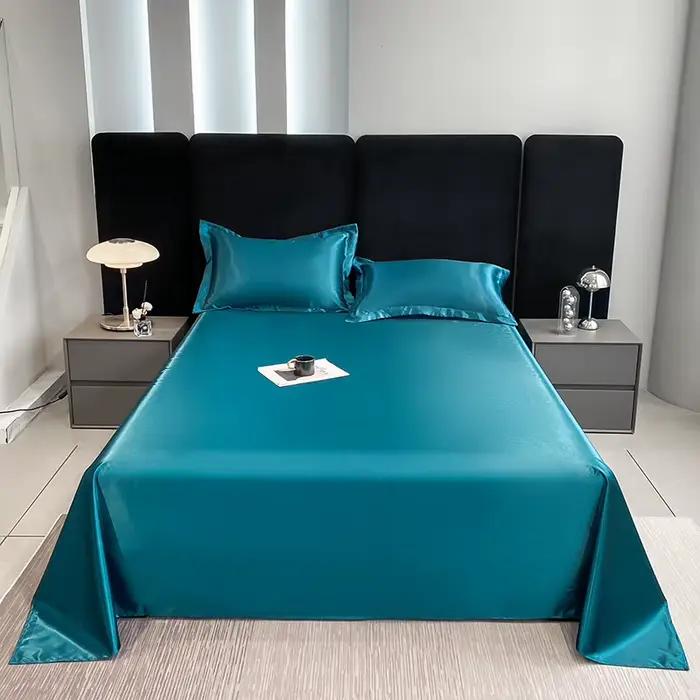 Draps de lit en satin uni pour chambre à coucher confortable et élégante à offrir pour femme et homme pour toutes occasions