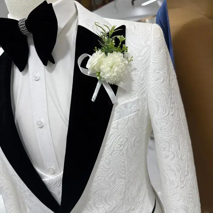 Costumes de mariage Thorndike pour hommes, jacquard blanc avec col en satin noir, smoking 3 pièces,