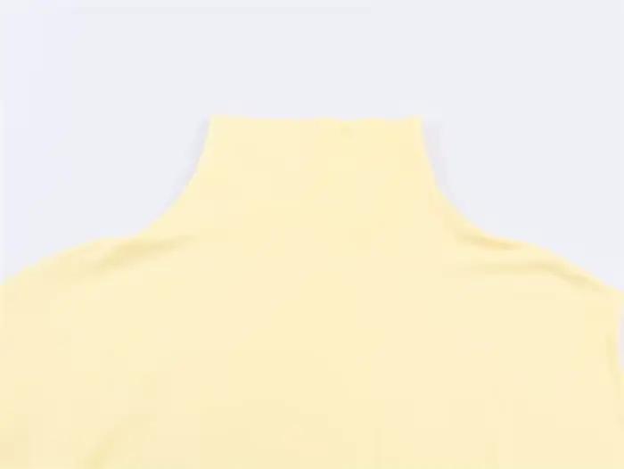Haut asymétrique plissé décoratif jaune à col montant et manches courtes pour femme, nouvelle collec