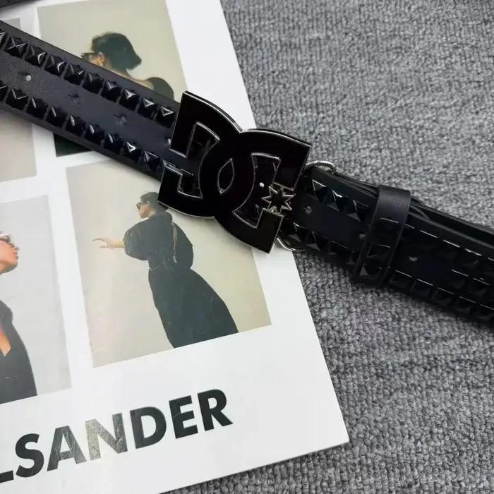 Ceinture de luxe style Y2K 2026 pour femmes et hommes – Design clouté, boucle métallique de haute qu