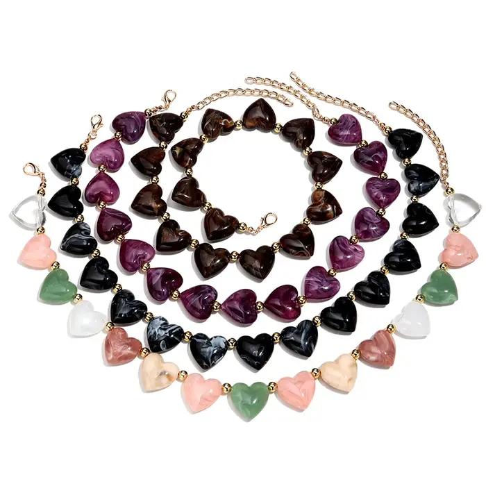 Collier ras du cou en perles de cœur en acrylique pour femmes, mignon, en résine géométrique en form