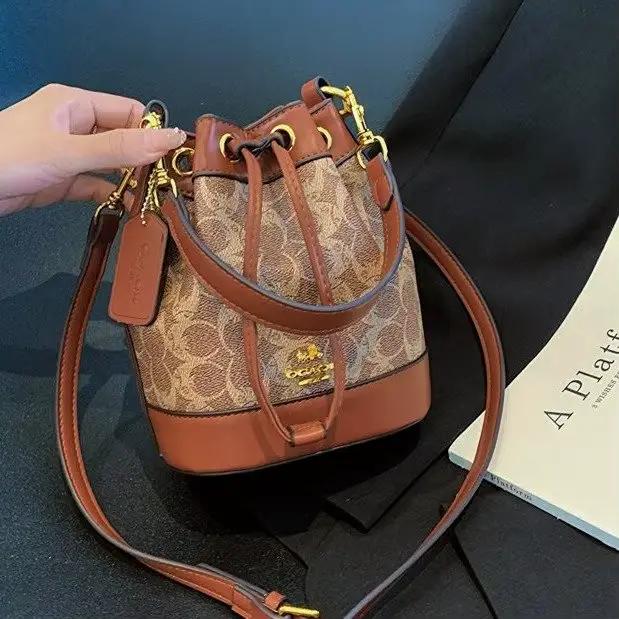 Sac à langer en cuir texturé unique, sac bandoulière minimaliste pour femme, fourre-tout tendance gr