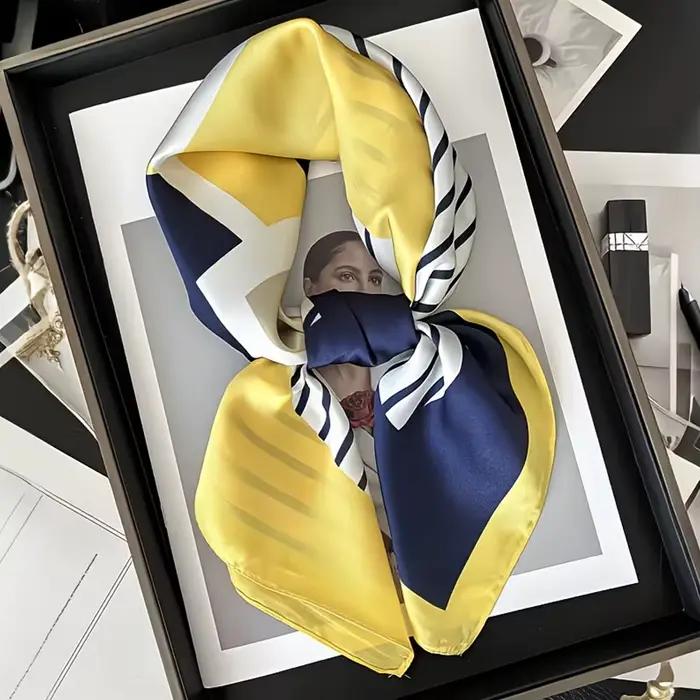 Écharpe carrée élégante à rayures bleu marine blanches et jaunes en polyester respirant pour bandes, châles et accessoires de cheveux occasions spéciales