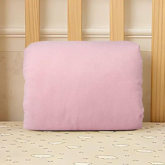 Oreiller d'allaitement doux et en peluche pour bébé, avec bras chauds, parfait pour l'allaitement pe