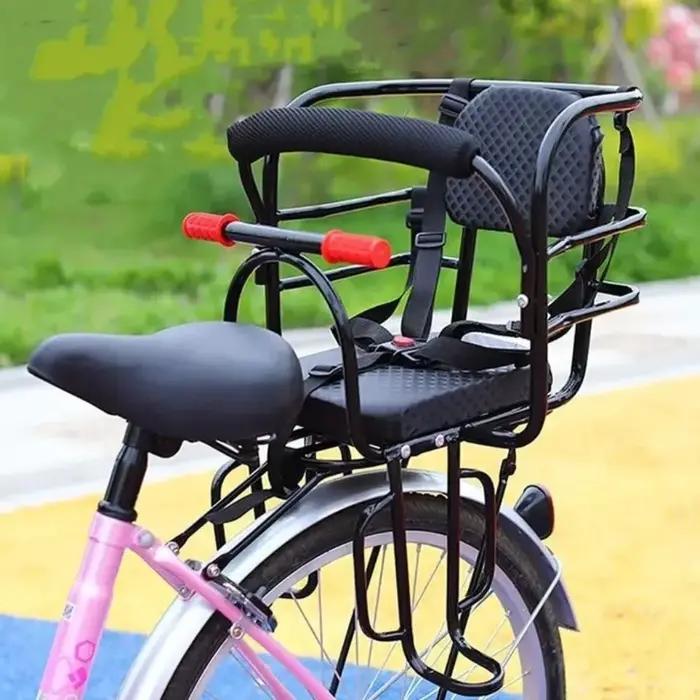 Siège de sécurité pour enfant avec selle, accoudoirs et pédales pour VTT et vélos électriques pour une expérience de conduite sécurisée et amusante