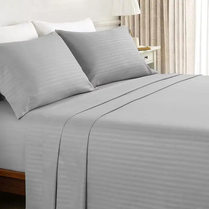 Ensemble de draps de lit de luxe Battilo avec motifs de rayures solides pour jumeaux Queen King Size four pieces drap plat taies d'oreiller confort literie haut de gamme