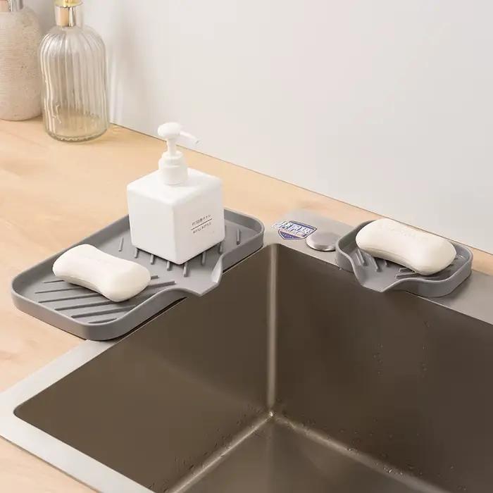 Évier de cuisine porte-éponge