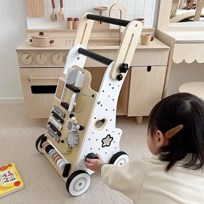 Marche-bébé, poussette, marche-bébé anti-jambes en O, marche-bébé anti-basculement, les jouets en bo
