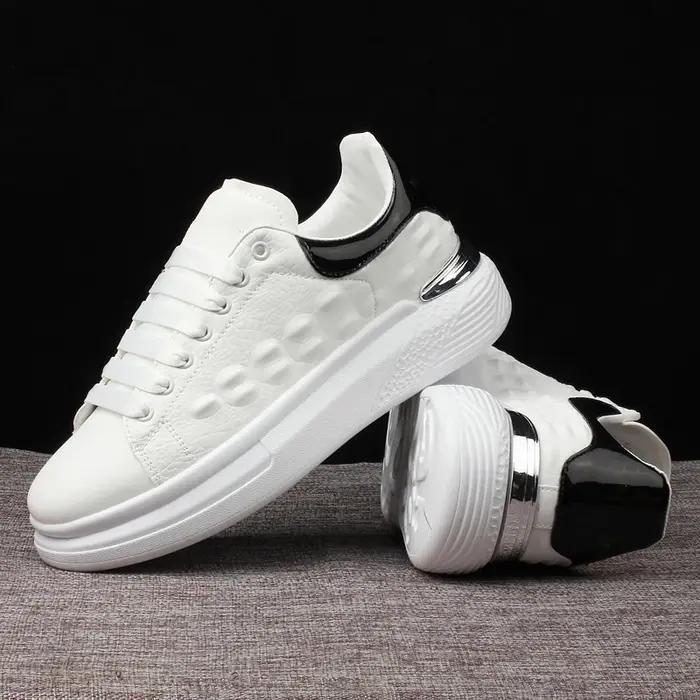 Baskets respirantes rehaussantes pour hommes et femmes, chaussures de skateboard, chaussures de tenn