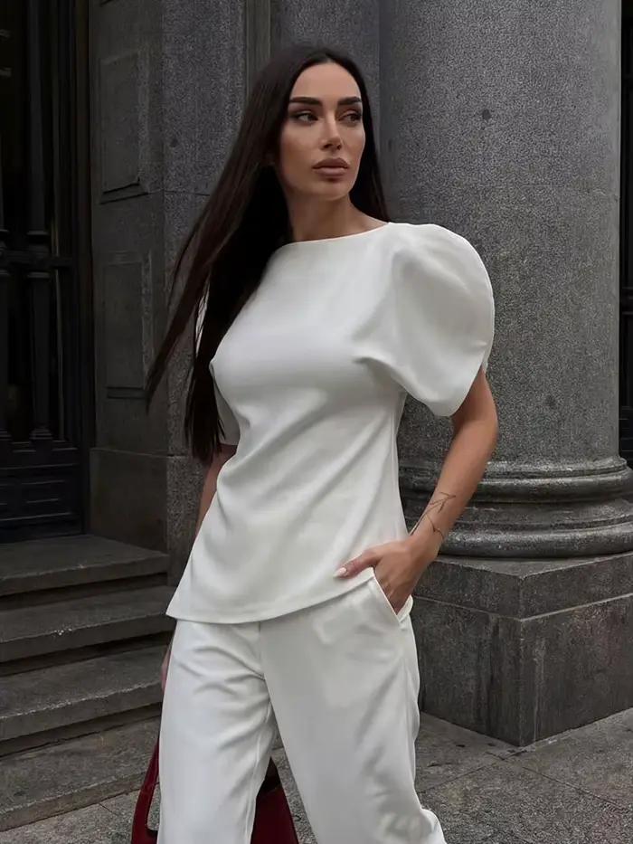 Blouse élégante blanche à manches bouffantes et ourlet asymétrique pour femme HH, col bateau uni, co