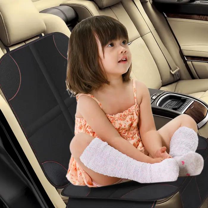 Protégeur de siège de voiture pour bébé antidérapant résistant à l'usure avec poche de rangement pour sièges de sécurité universels occasions quotidiennes et familiales