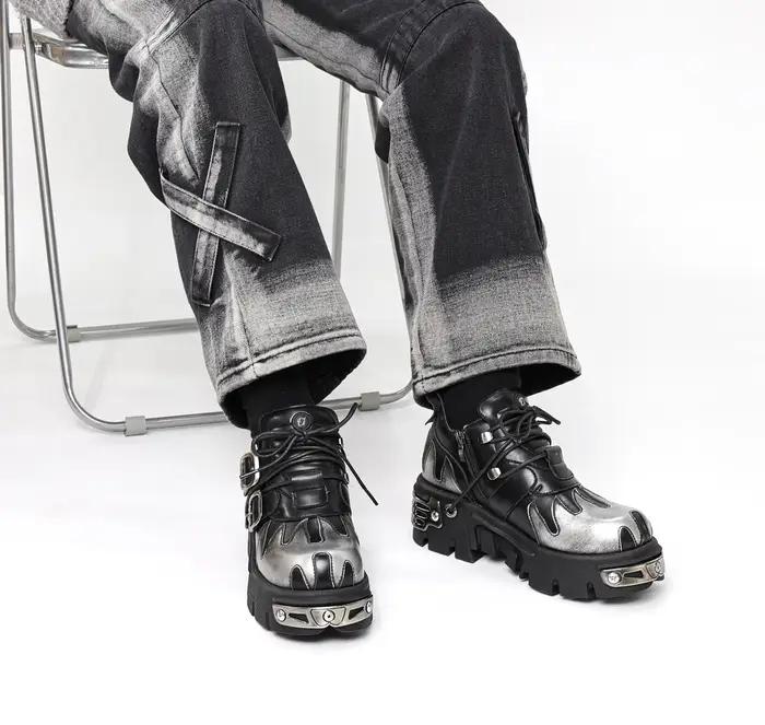 Chaussures de Couple Rock Vintage pour hommes et femmes, bottes rétro en cuir Punk foncé, Design de