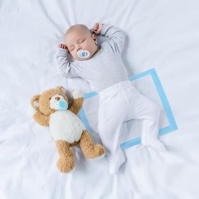 Paquet de 20/40/50/100 matelas à langer jetables pour bébé sous-vêtements imperméables et respirants