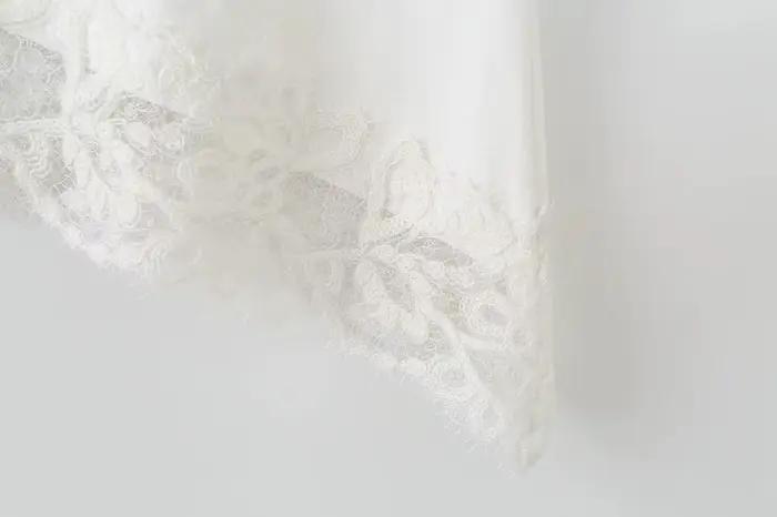 KONDALA Streetwear Chic Décontracté Femme Haut en Dentelle Asymétrique à Manches Courtes Col Rond Te