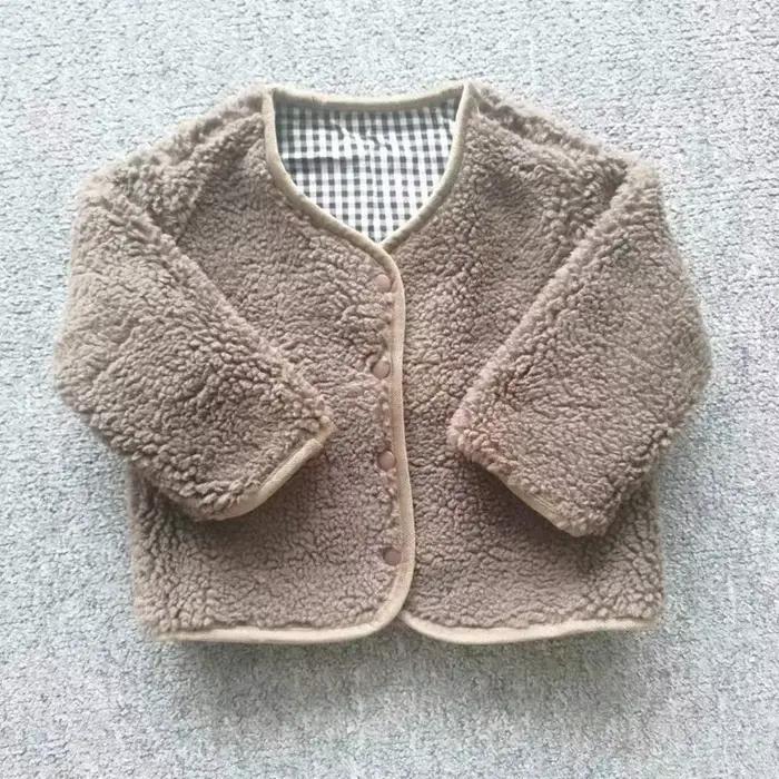 Veste chaude pour enfants réversible plaid peluche douce et confortable pour bébé garçon fille automne hiver sorties familiales tenues stylées occaions spéciales