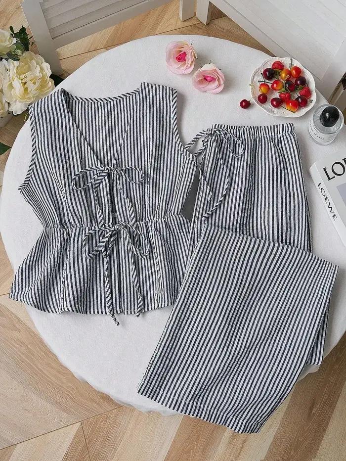 Ensemble deux pièces été 2026 pour femme : Blouse rayée sans manches à col en V et lacets, pantalon