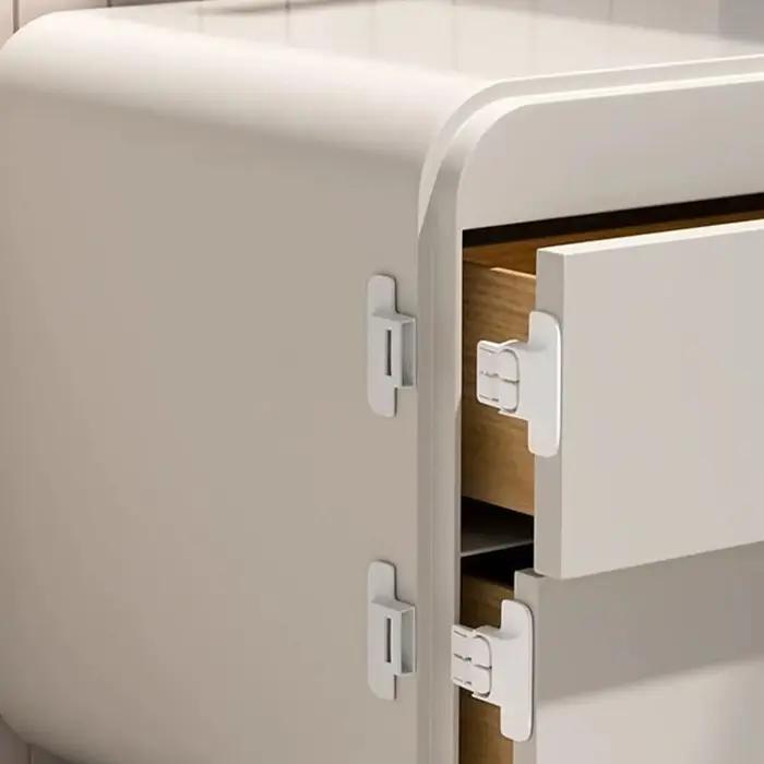 Serrure de porte de réfrigérateur avec boucle fixe auto-adhésive pour une fermeture sécurisée et anti-ouverture pour la cuisine