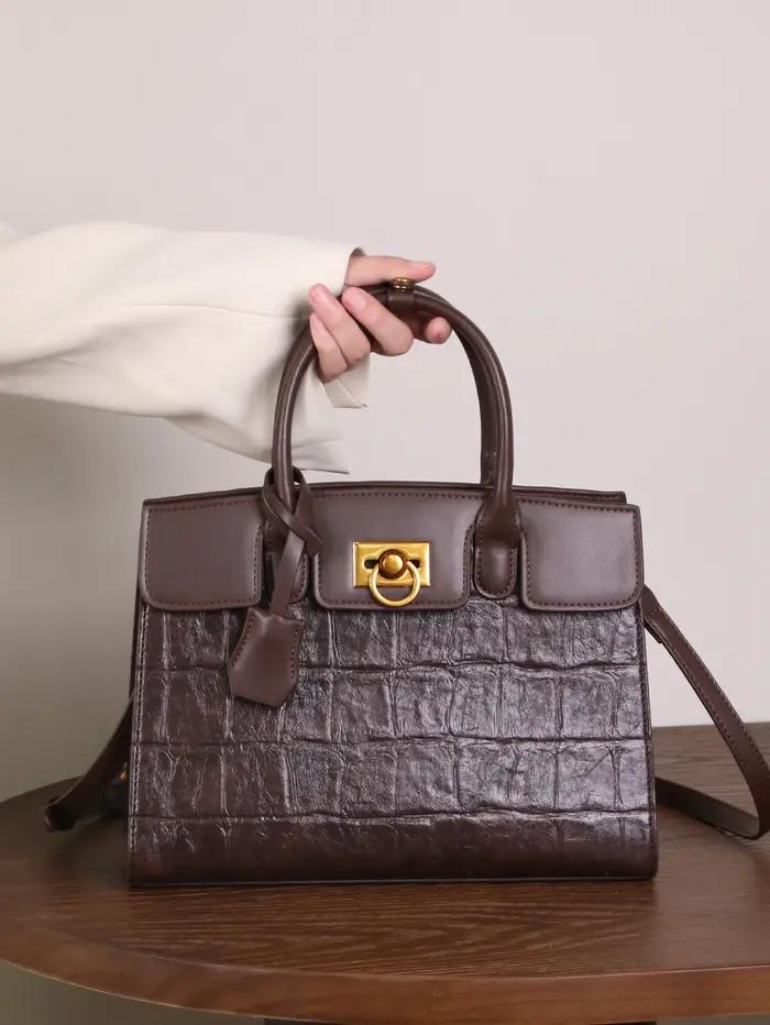 Sac à main de luxe pour femme, nouvelle collection automne/hiver 2026, en cuir verni motif léopard,